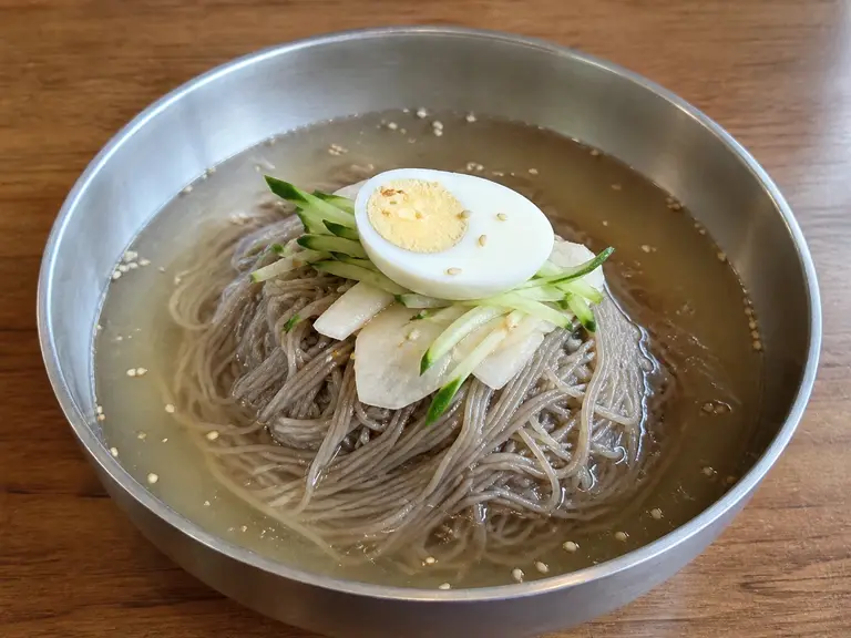 냉면 음식 사진 2